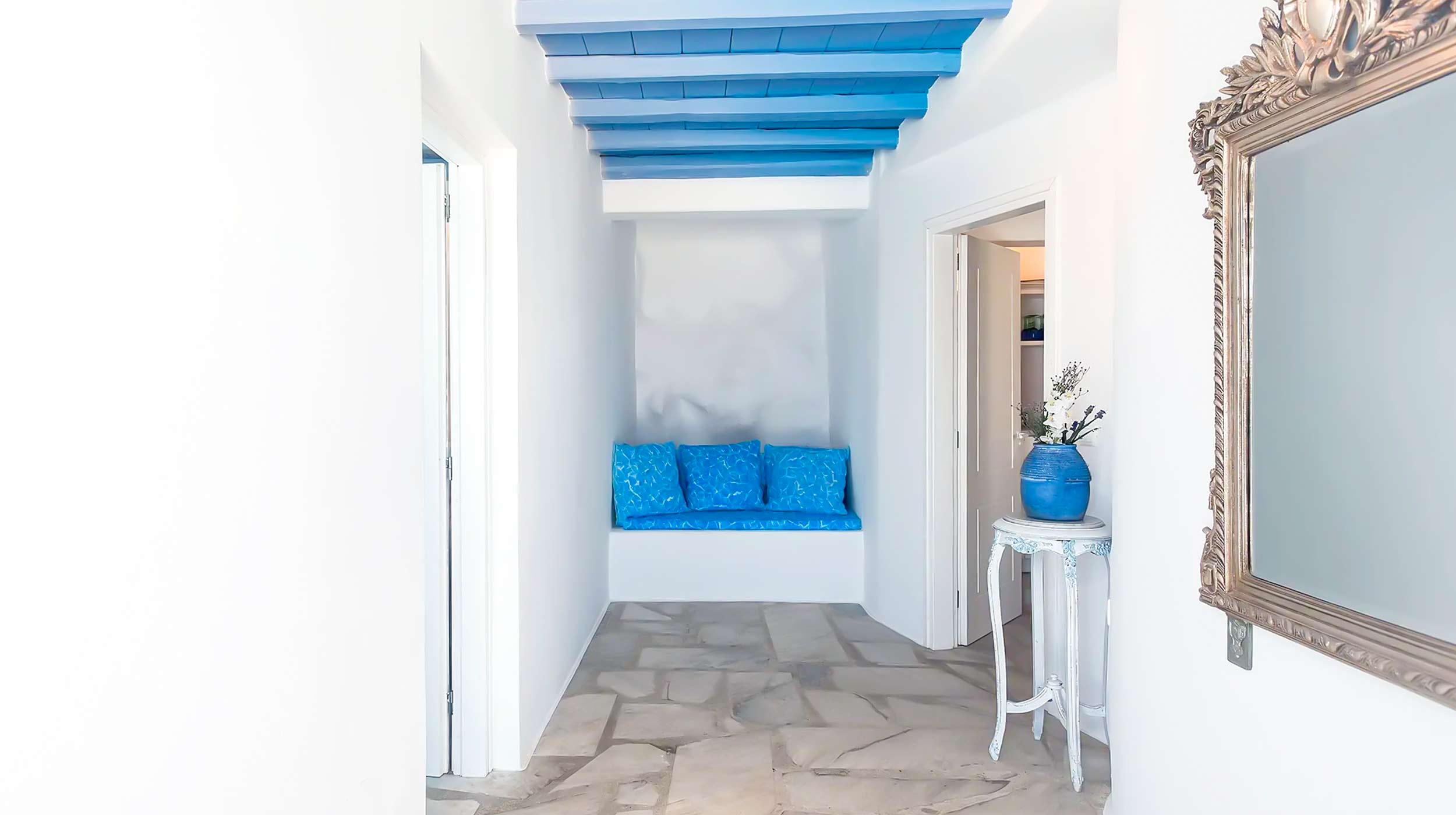 Villa Boufla – Superior Holiday Home with Sea View