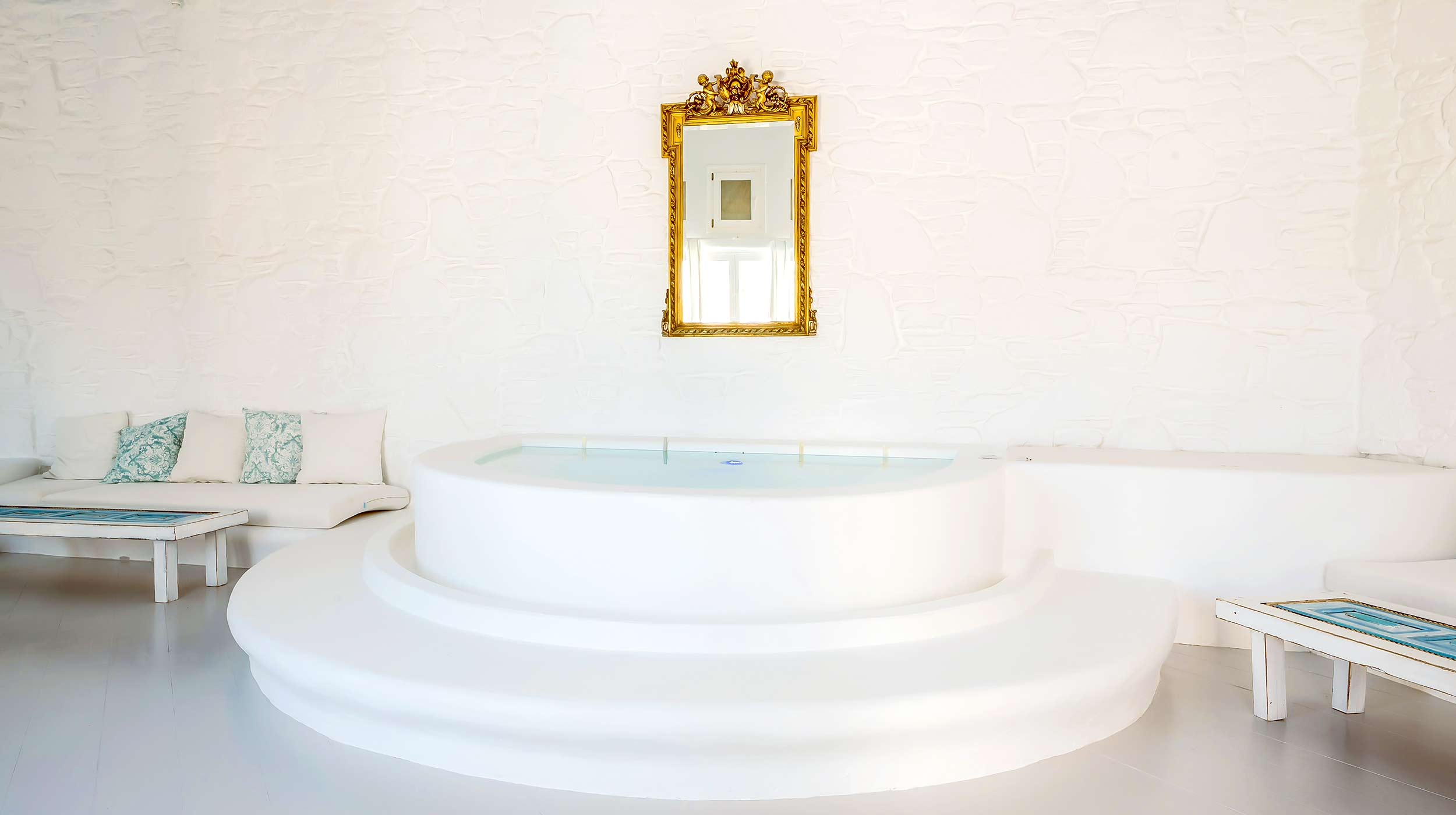 Villa Boufla – Luxury Suite with Spa Bath with Sea View