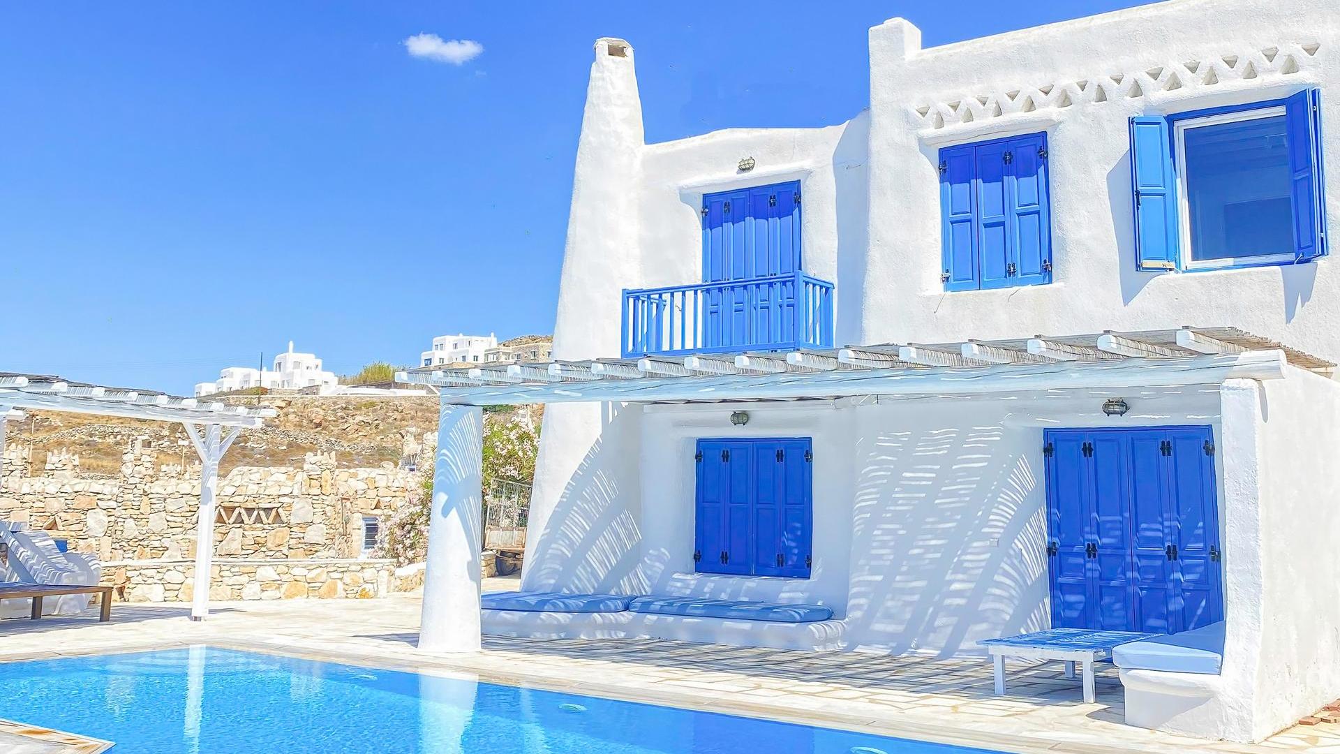 Blue Harmony Suites of Mykonos – Two bedroom Apartment  for 5 guests