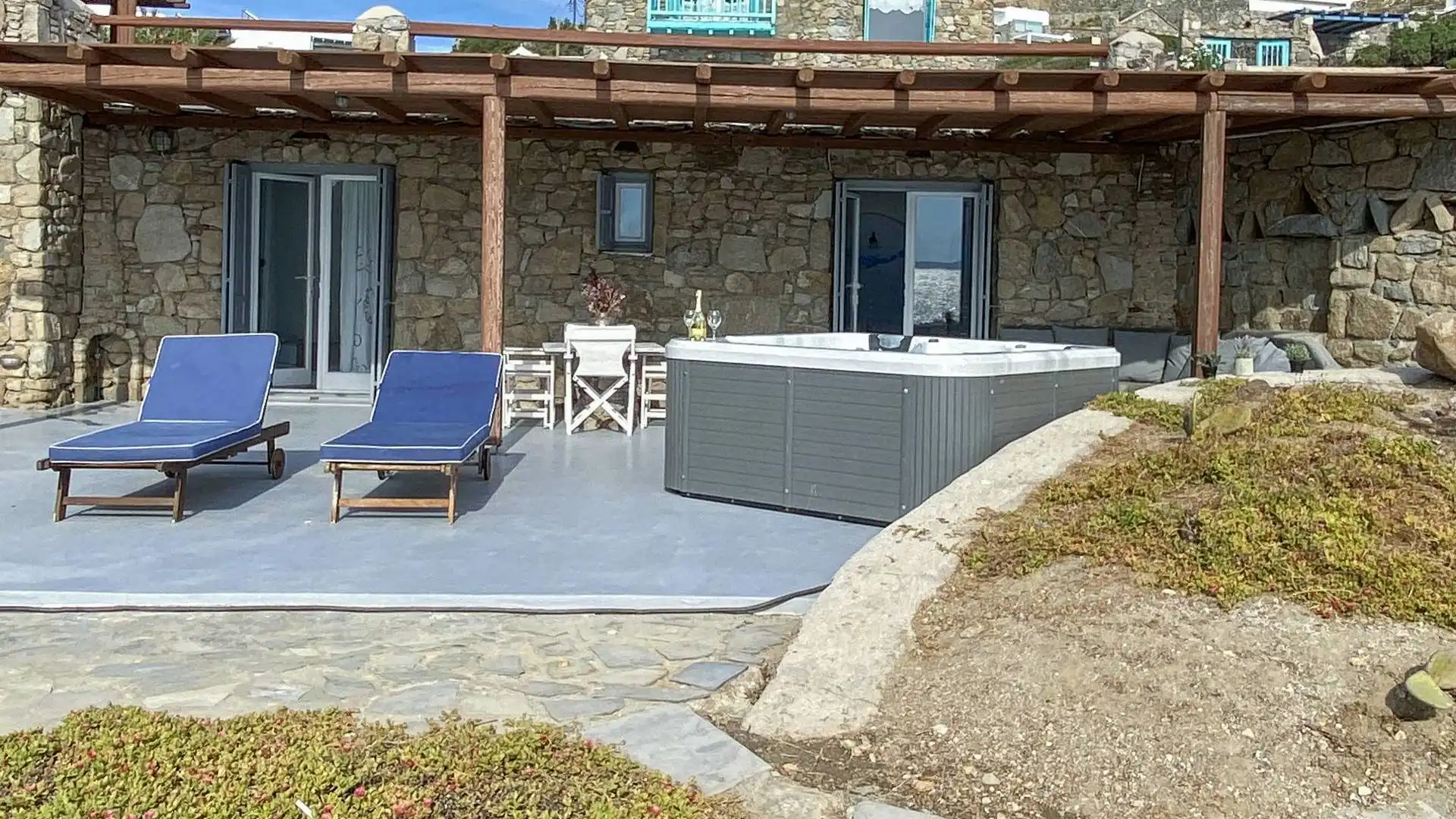 Private Apartment for 4 guests