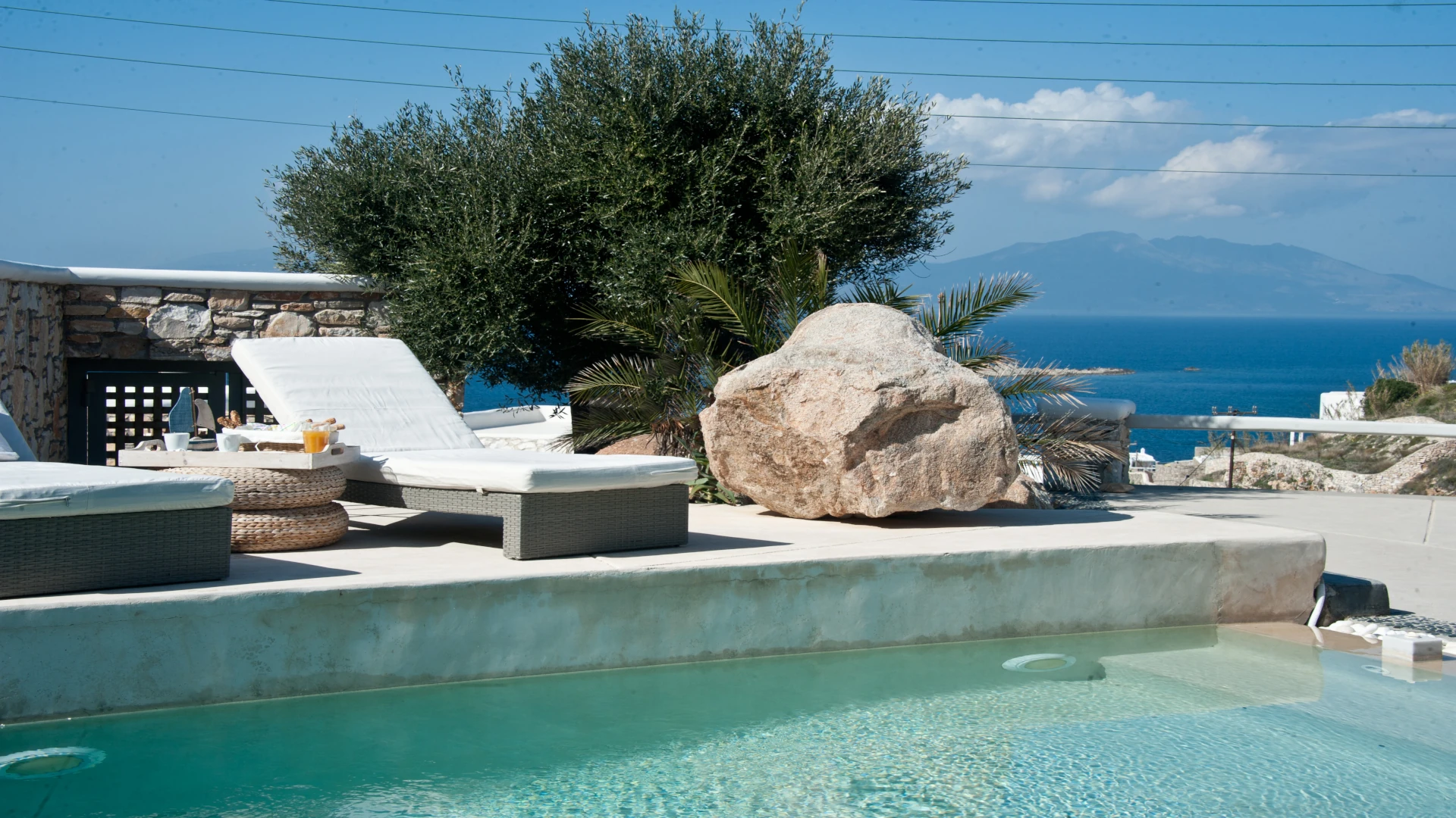 Villa Mykonos Cloud White