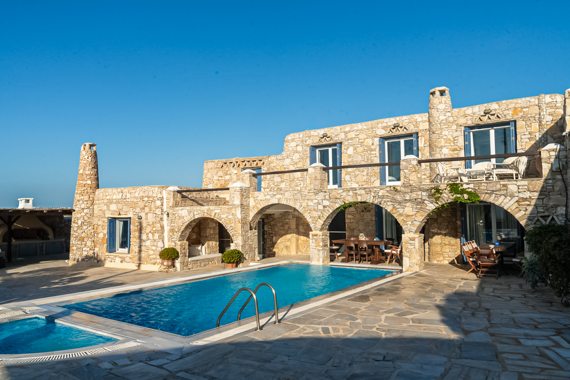 Three Bedroom Apartment with shared pool